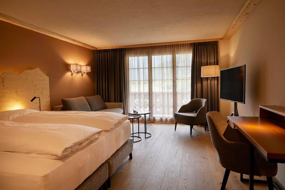 Hotel Alpenland Gstaad Buitenkant foto