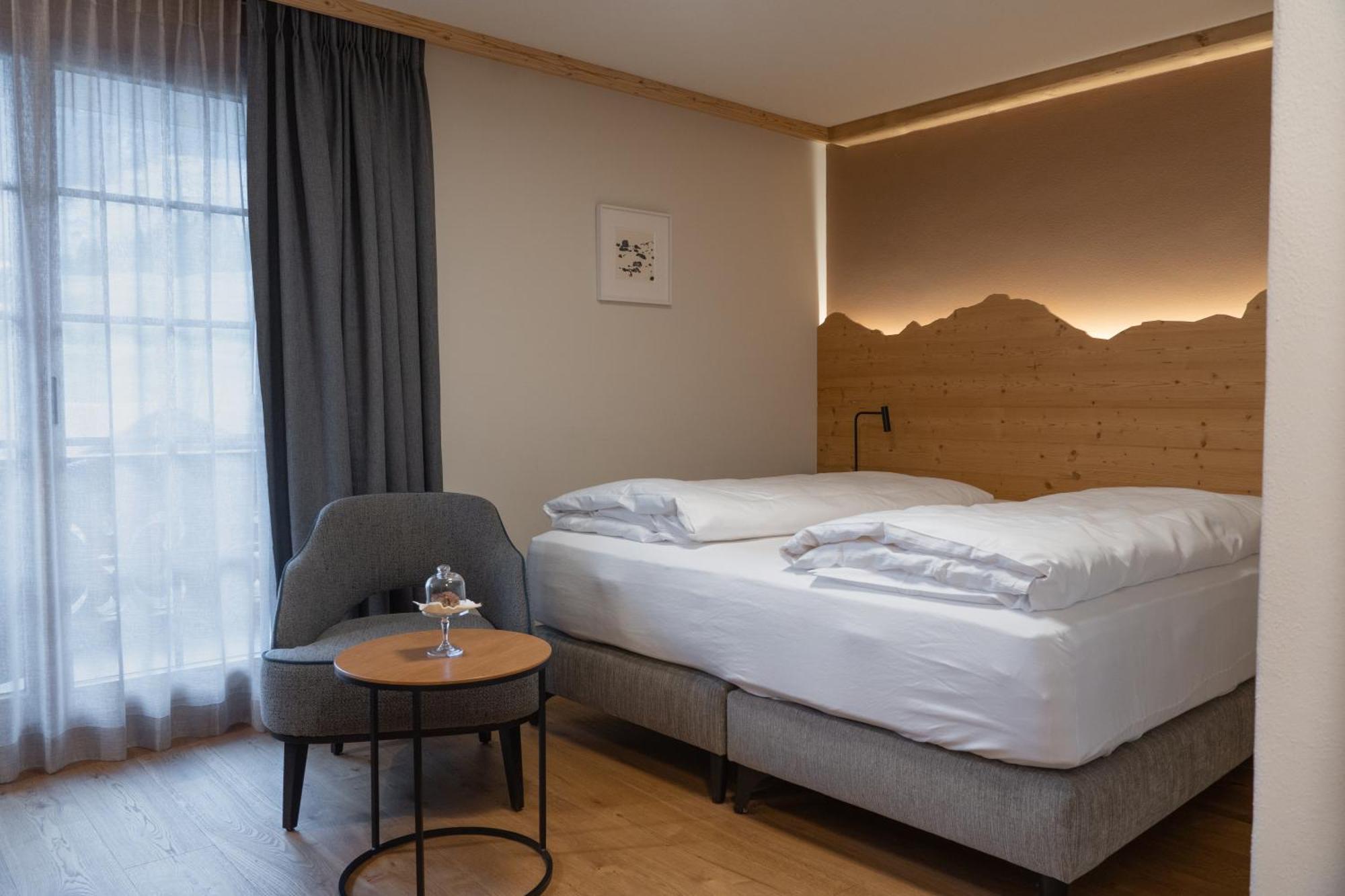 Hotel Alpenland Gstaad Buitenkant foto